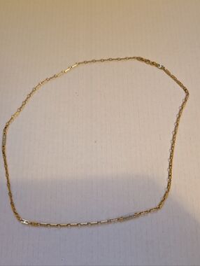 Nina Ricci Vintage Gold Tone Link Necklace In VGUC